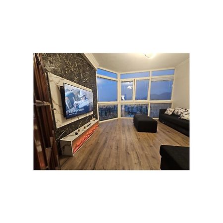 Sky Apartaments City Center Тирана Екстер'єр фото