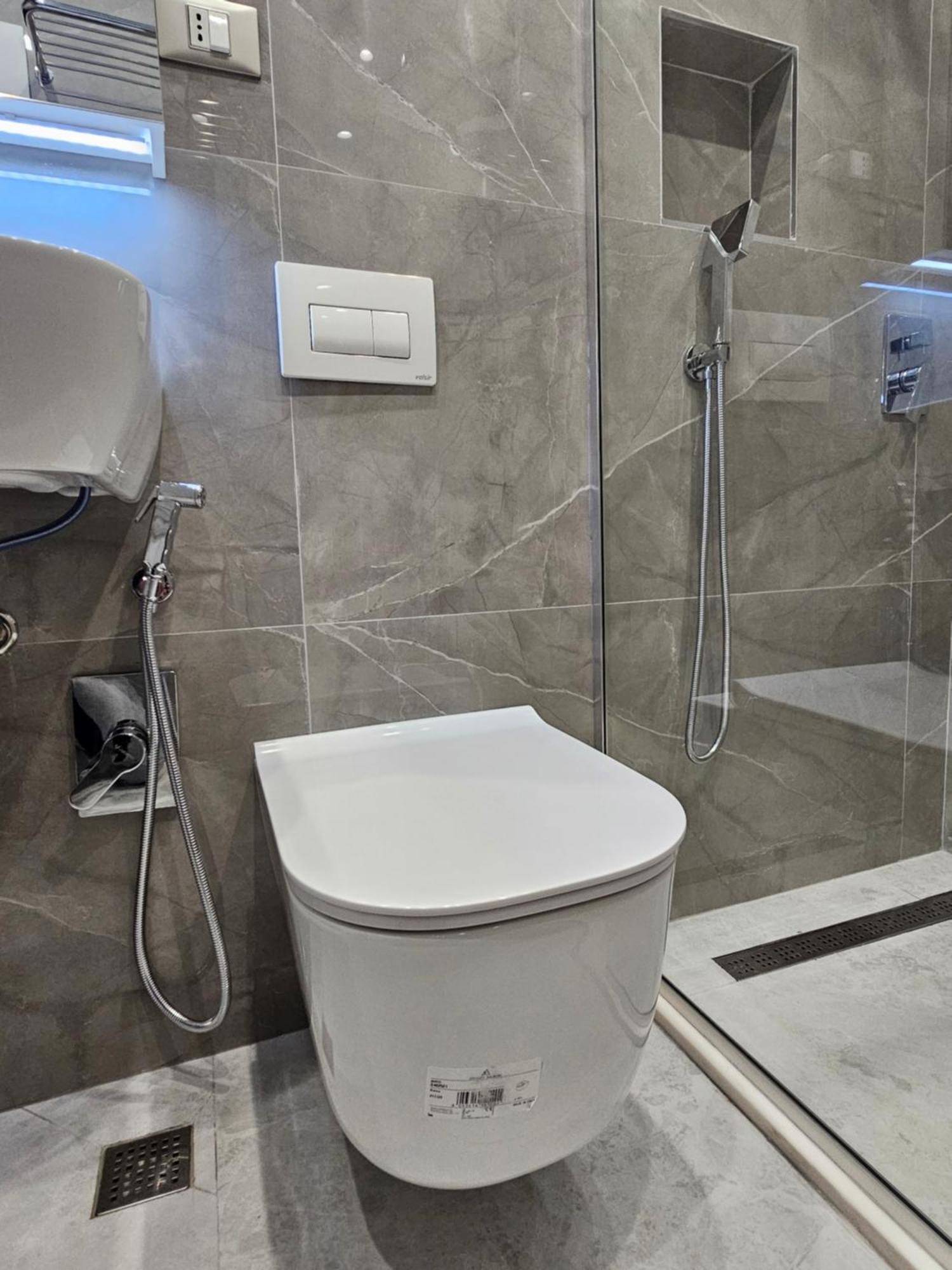 Sky Apartaments City Center Тирана Екстер'єр фото