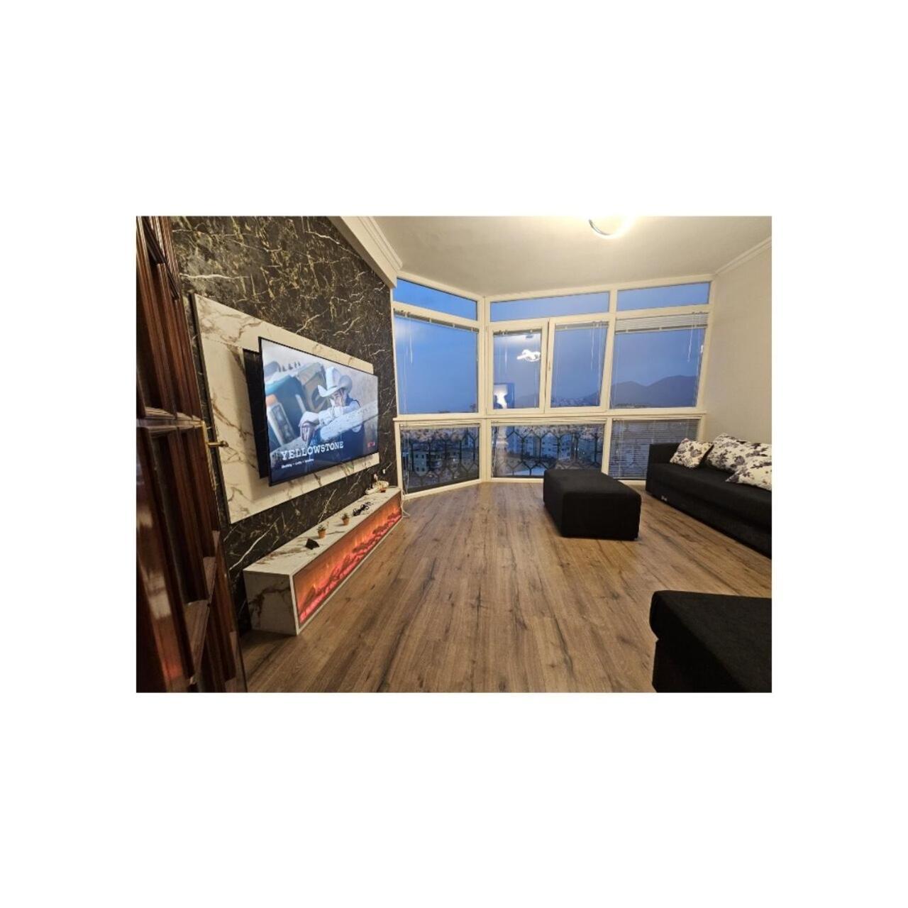 Sky Apartaments City Center Тирана Екстер'єр фото